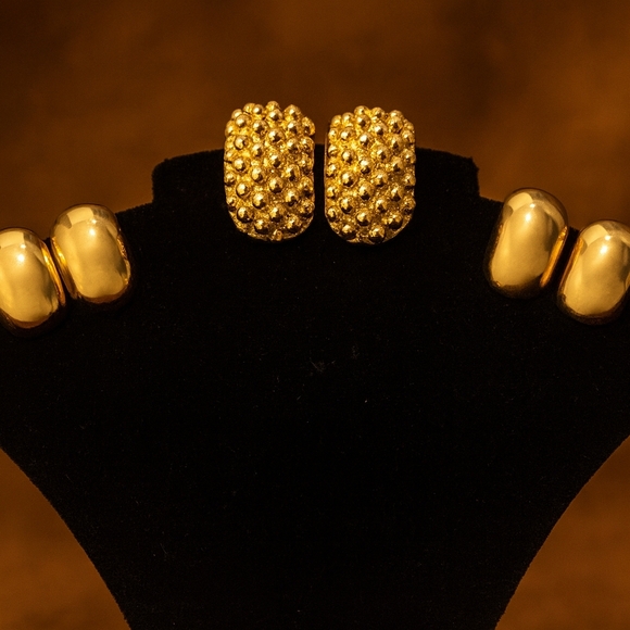 ✨ Vintage E. Pearl Signed Hugger Earrings – Lot of 3 Pairs - Picture 11 of 12